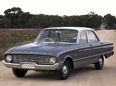Ford Falcon – årsmodell 1964 i bild Bild på Ford Falcon – årsmodell 1964