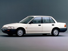 Honda Civic CRX 1.6i-16 – årsmodell 1987 i bild Bild på Honda Civic CRX 1.6i-16 – årsmodell 1987