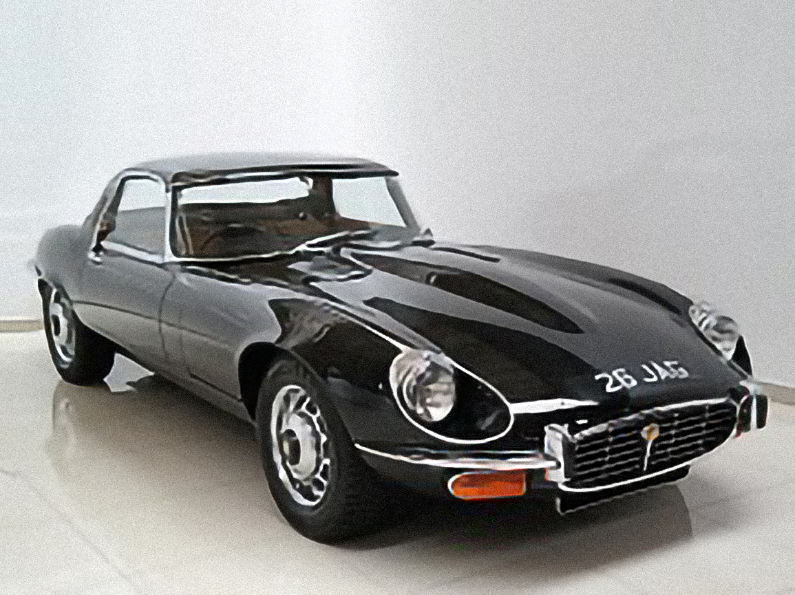 Jaguar E-Type V12 – årsmodell 1971 i bild Bild på Jaguar E-Type V12 – årsmodell 1971