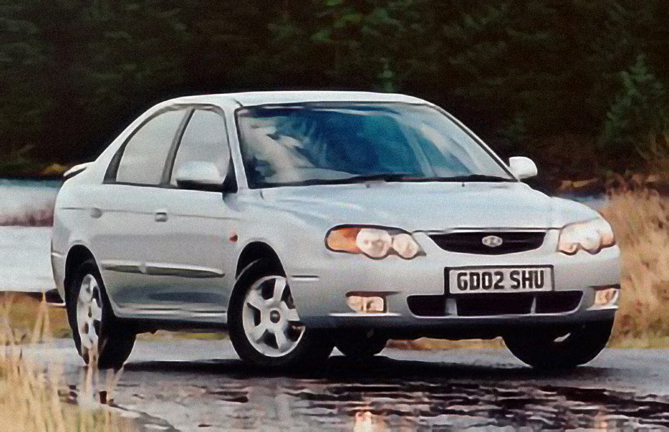 Kia Shuma – årsmodell 2004 i bild Bild på Kia Shuma – årsmodell 2004