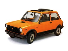 Lancia A 112 – årsmodell 1978 i bild Bild på Lancia A 112 – årsmodell 1978