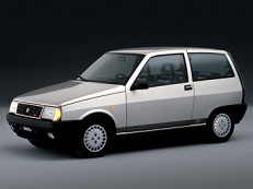Lancia Y10 1.1 – årsmodell 1985 i bild Bild på Lancia Y10 1.1 – årsmodell 1985
