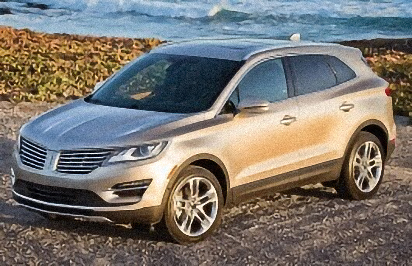 Lincoln MKC 4dr SUV (2.0L 4cyl Turbo 6A) – årsmodell 2018 i bild Bild på Lincoln MKC 4dr SUV (2.0L 4cyl Turbo 6A) – årsmodell 2018