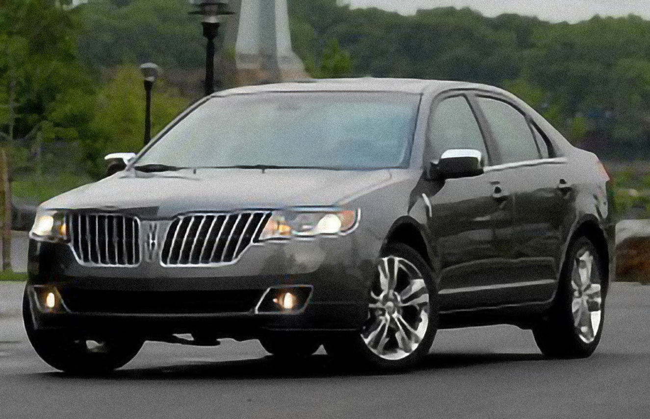 Lincoln MKZ – årsmodell 2012 i bild Bild på Lincoln MKZ – årsmodell 2012