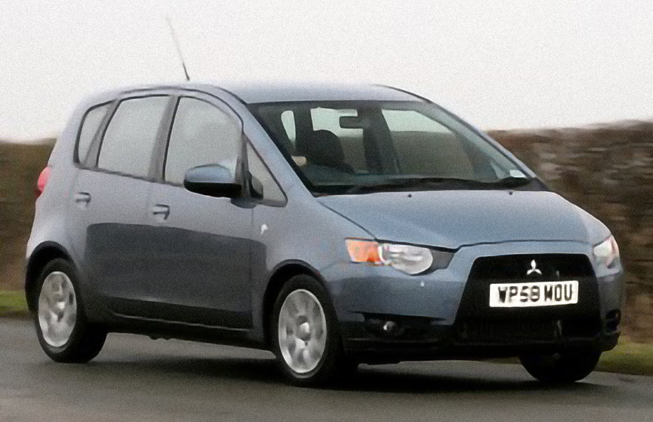Mitsubishi Colt 1.3 5 Door – årsmodell 2011 i bild Bild på Mitsubishi Colt 1.3 5 Door – årsmodell 2011