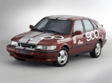 Saab 900 – årsmodell 1996 i bild Bild på Saab 900 – årsmodell 1996