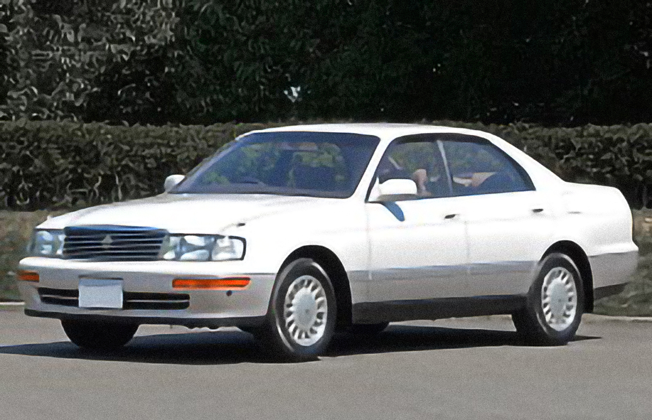 Toyota Crown 2.4 D – årsmodell 1994 i bild Bild på Toyota Crown 2.4 D – årsmodell 1994