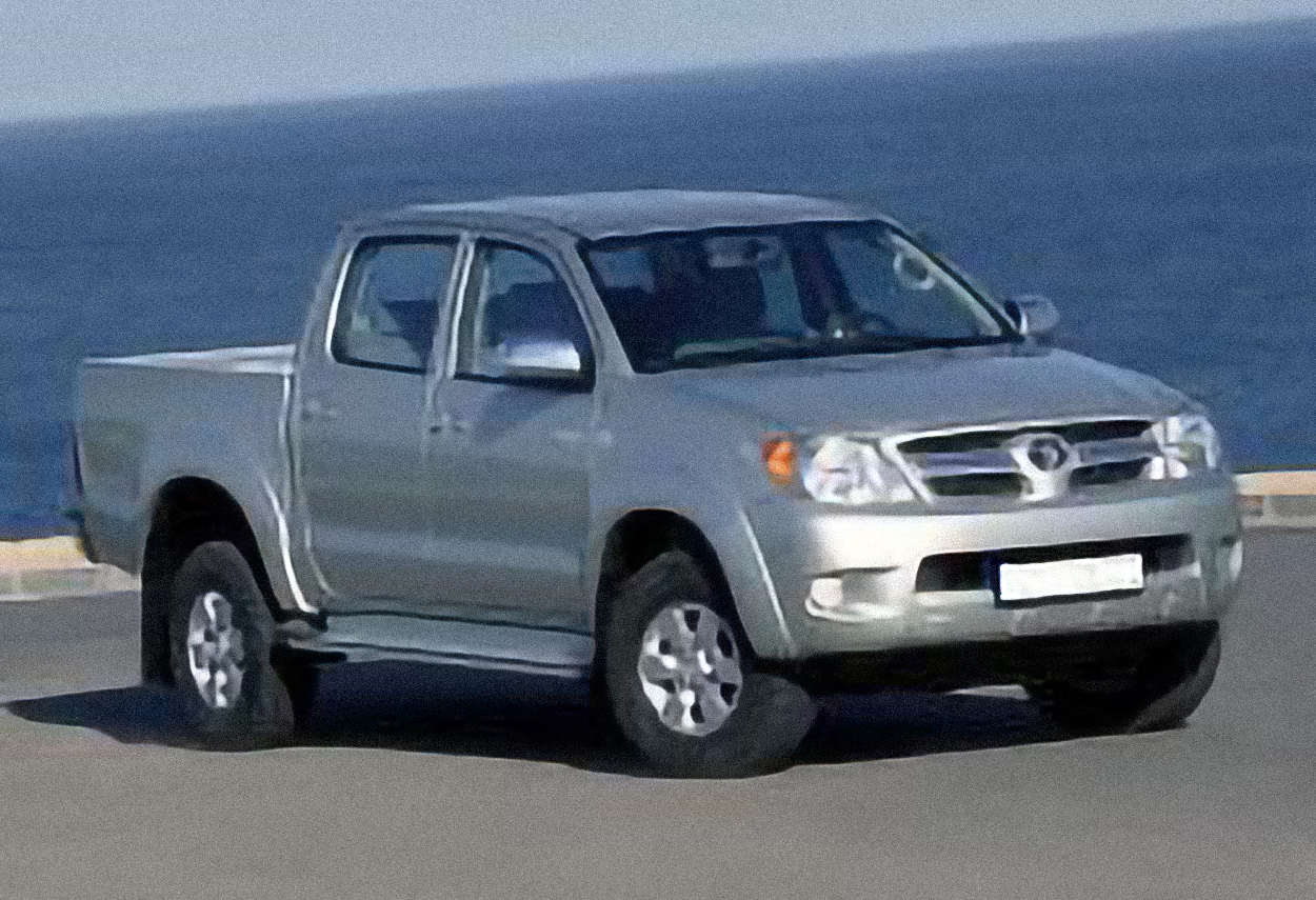 Toyota Hilux 2.0 VVT-i – årsmodell 2012 i bild Bild på Toyota Hilux 2.0 VVT-i – årsmodell 2012