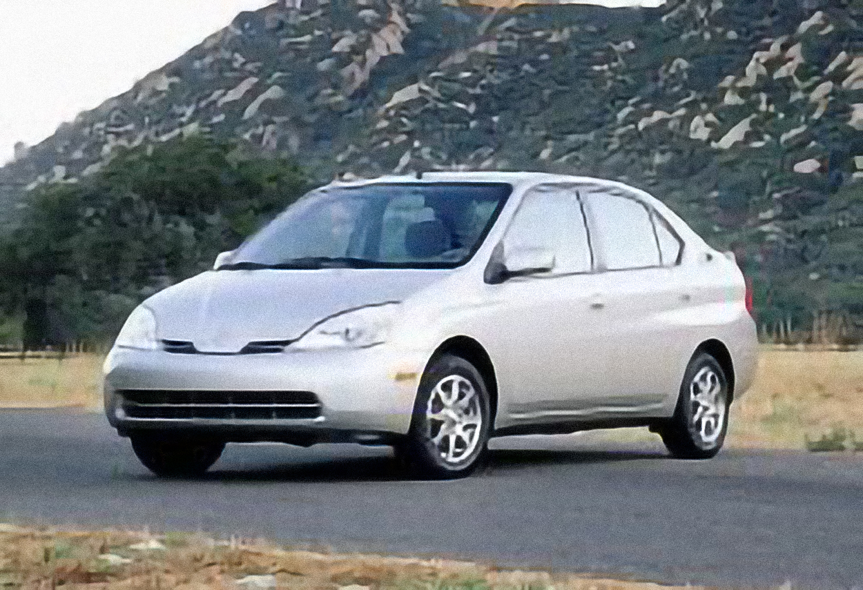 Toyota Prius – årsmodell 2001 i bild Bild på Toyota Prius – årsmodell 2001