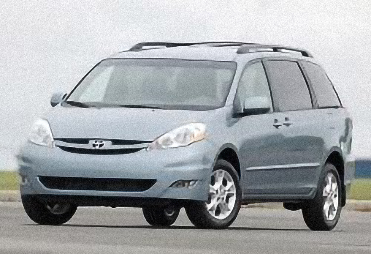 Toyota Sienna LE AWD – årsmodell 2009 i bild Bild på Toyota Sienna LE AWD – årsmodell 2009
