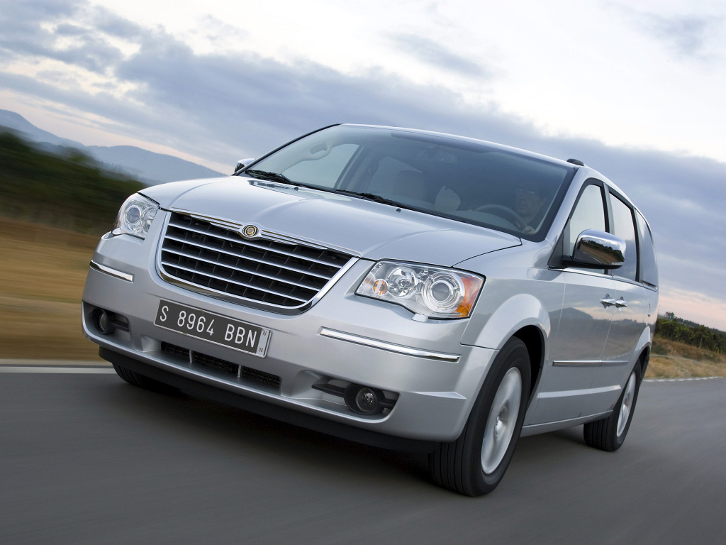 Chrysler Grand Voyager 2.5 CRD – årsmodell 2009 i bild Bild på Chrysler Grand Voyager 2.5 CRD – årsmodell 2009
