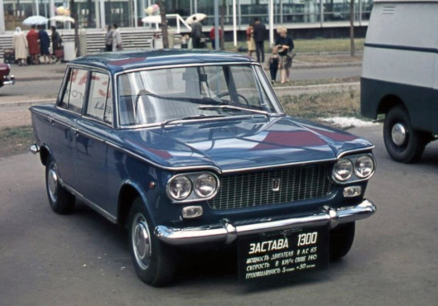 Zastava 1300 – årsmodell 1963 i bild Bild på Zastava 1300 – årsmodell 1963