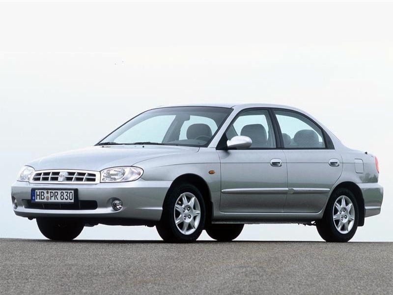 Kia Sephia II – årsmodell 2002 i bild Bild på Kia Sephia II – årsmodell 2002